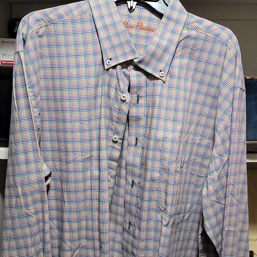 Men's shirt